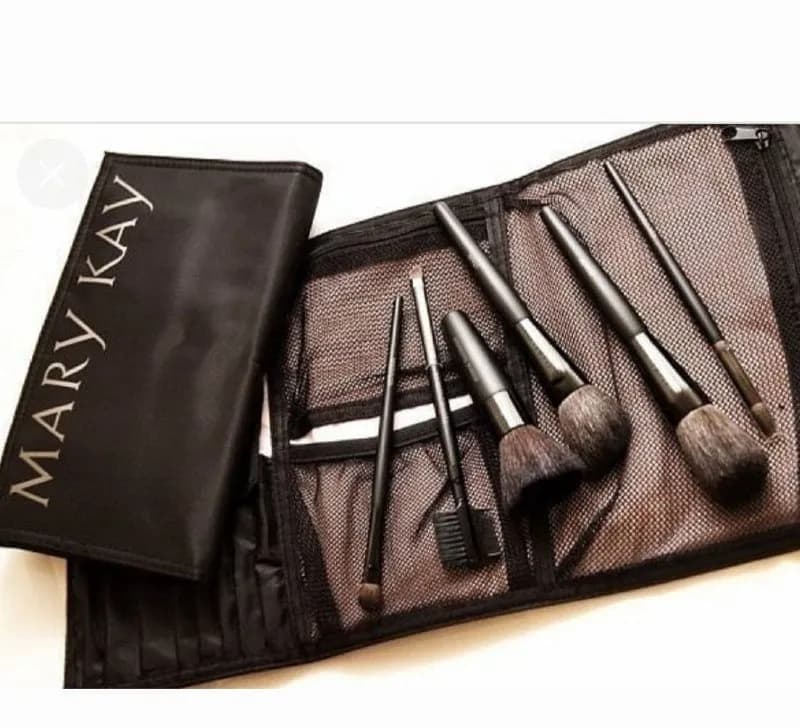 Mary Kay + косметичка. — Тбилиси — 150 ₾