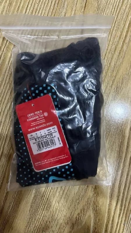 Speedo. Оригинальные, новые, со всеми этикетками. На талию 90 сантиметров. Цена 110 лар — Батуми — 110 ₾