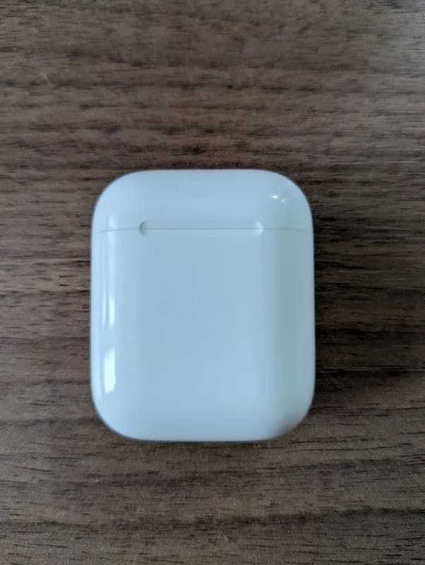 Apple AirPods ½. Case only — headphones lost. GEL 15.00 each, two in stock. — Батуми — 15 ₾