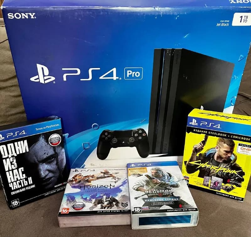 PS4 pro 1TB + 2 გეიმპადი და 4 კოლექციური თამაში — Тбилиси — 500 $