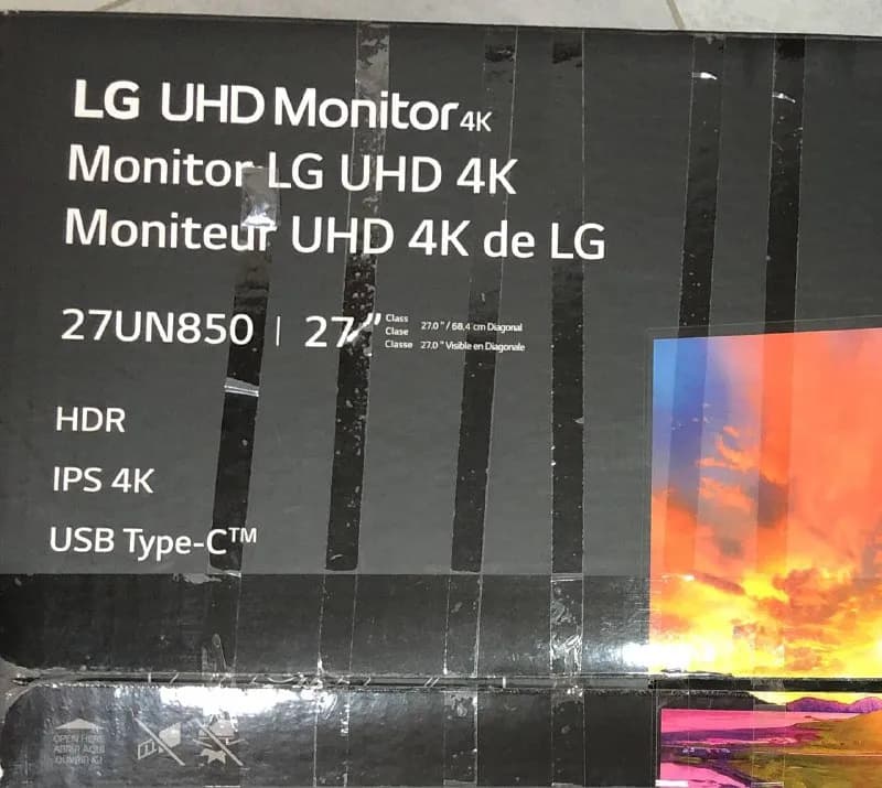 LG 4K. Подробно модель написана на упаковке. Заказан из Америки. Состояние отличное. В комплекте шну — Тбилиси — 1 600 ₾