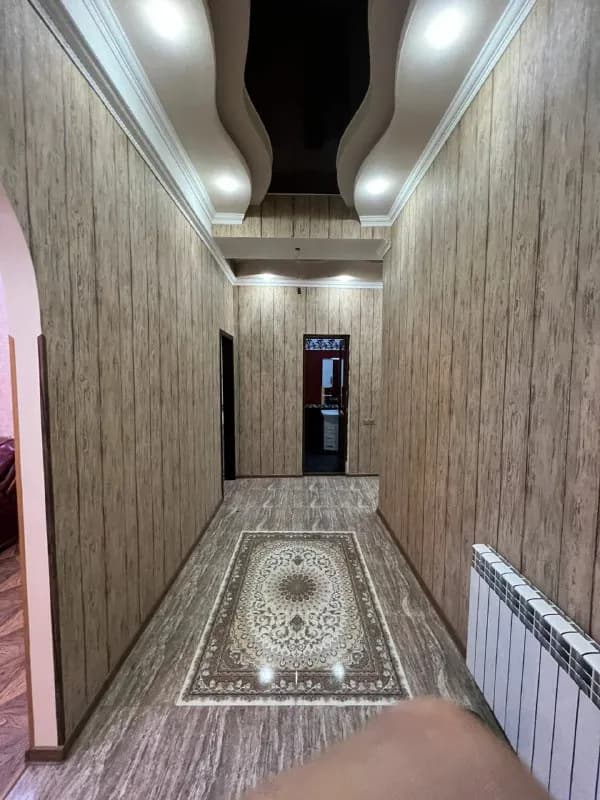 4-room apartment with 3 bedrooms, working fireplace, jacuzzi, in Saburtalo on Tsintsadze street, — Тбилиси — 1,600 $