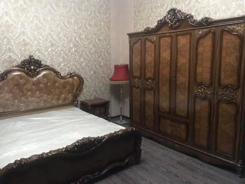 4 bedrooms — Тбилиси — 1,500 $