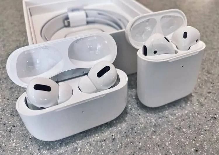 Airpods. По виду и звуку как оригинальные, а вот по цене значительно дешевле!) — Тбилиси — 149 ₾