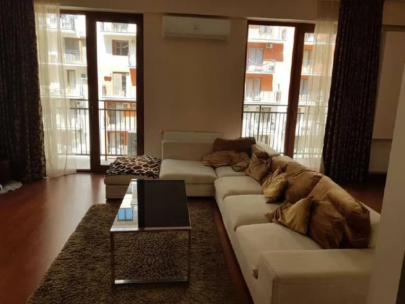 m2, 2-room apartment, 81 sq.m, floor 4/6, new building, partial furniture remains (if desired), o — Тбилиси — 160,000 $