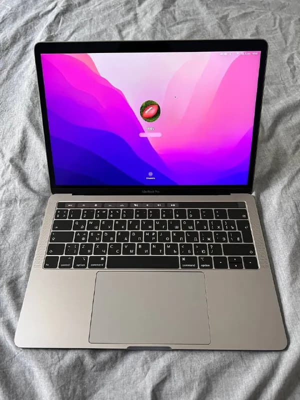 MacBook Pro 2019 13» (Touch Bar, 4 Thunderbolt-порта). 8 GB RAM, 256 GB SSD. — Тбилиси — 900 ₾