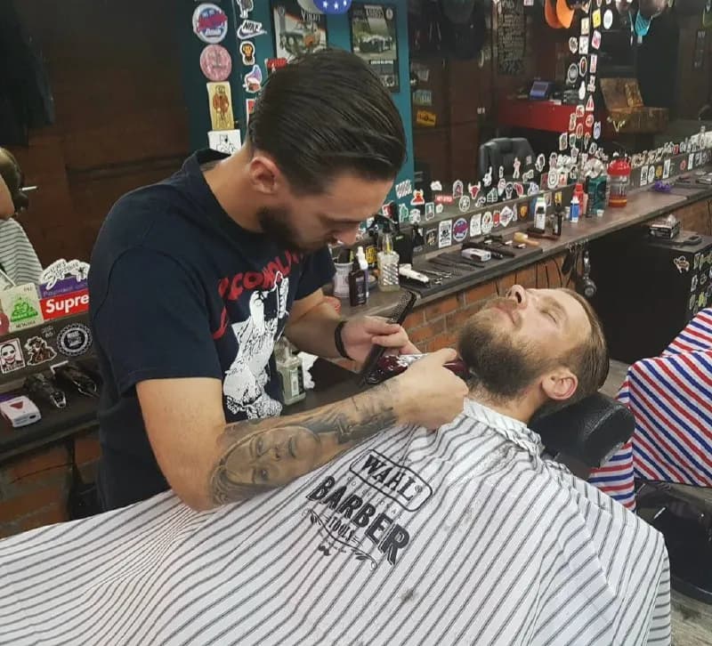30 до 60GEL, в зависимости от услуги — Тбилиси — 60 ₾