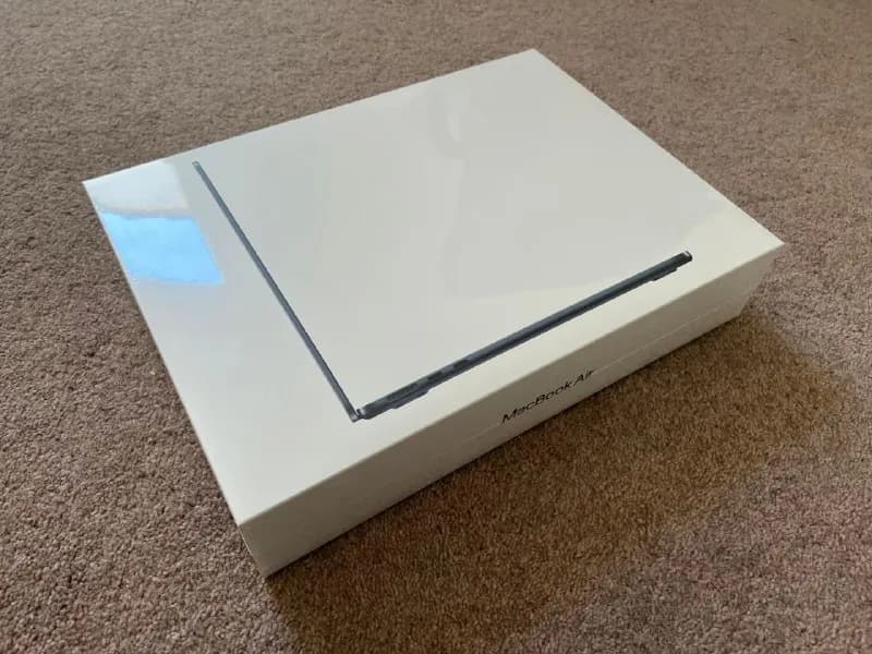 2022 MacBook Air M2 256GB 8RAM — Midnight — Тбилиси — 3 950 ₾