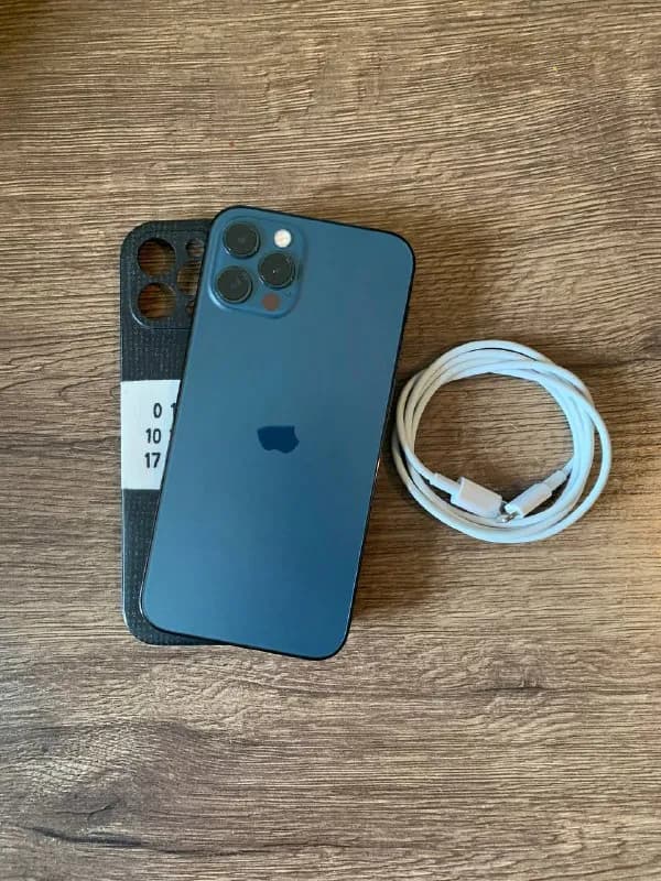 iPhone 12 Pro 256 gb в очень хорошем состоянии, все родное, работает отлично, сим фри, — Тбилиси — 2 290 ₾