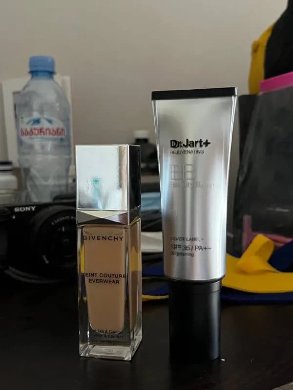 Givenchy teint couture everwear SPF20+ оттенок Y205, использовала несколько раз, но все-таки не мой — Тбилиси — 80 ₾