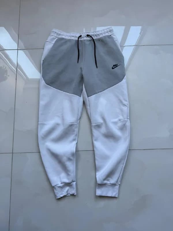 Nike Tech Fleece — Батуми — 65 ₾