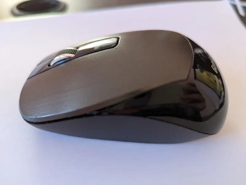 Genius NX 7015 — работает без нареканий. GEL 15.00 — Батуми — 15 ₾