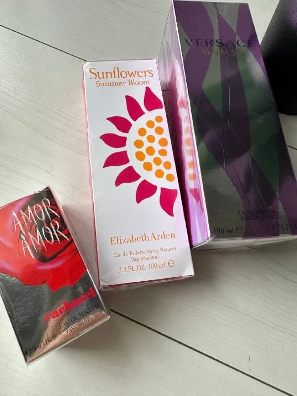Versace 100 ml-180 лари. Elizabeth Arden 100 ml-70 лари. Cacharel 50 ml-120 лари. Духи оригинал.🔥 — Тбилиси — 180 ₾