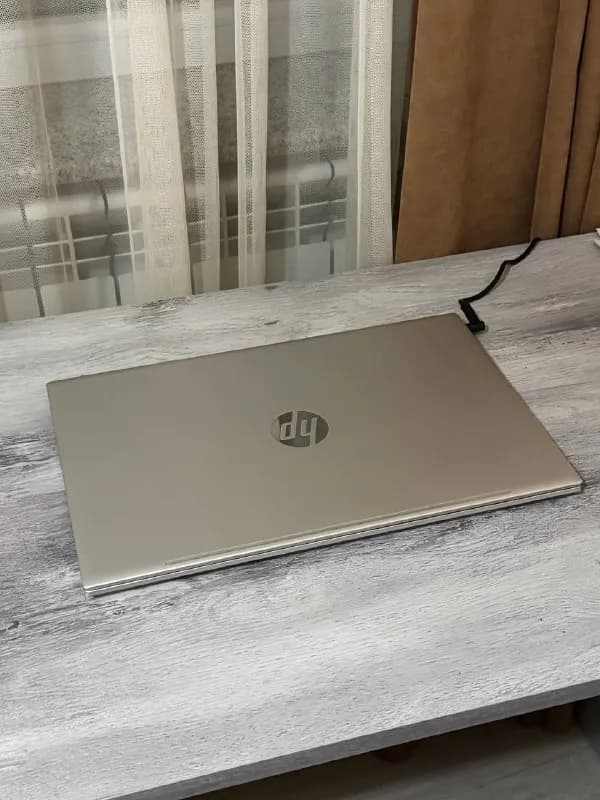 HP, в идеальном состоянии на лицензионном виндоус, есть все необходимые разъемы, отпечаток пальца ра — Батуми — 1 250 ₾
