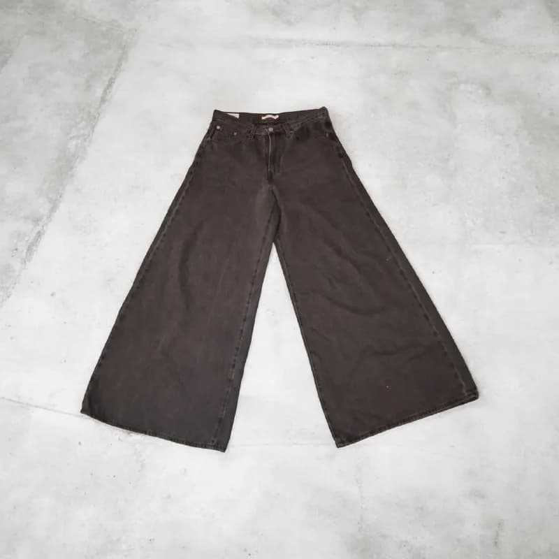 Levi’s Superwide XL, размер 27 — Тбилиси — 300 ₾
