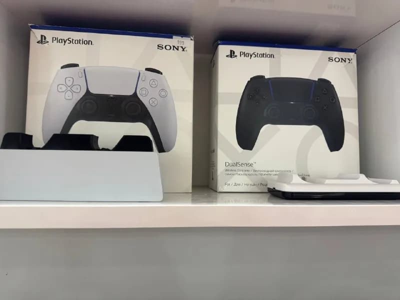 ps5 joistikebi 130-140ლ — Батуми