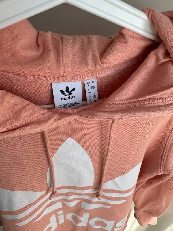 adidas, размер S-M, цена 40 лари. — Батуми — 40 ₾