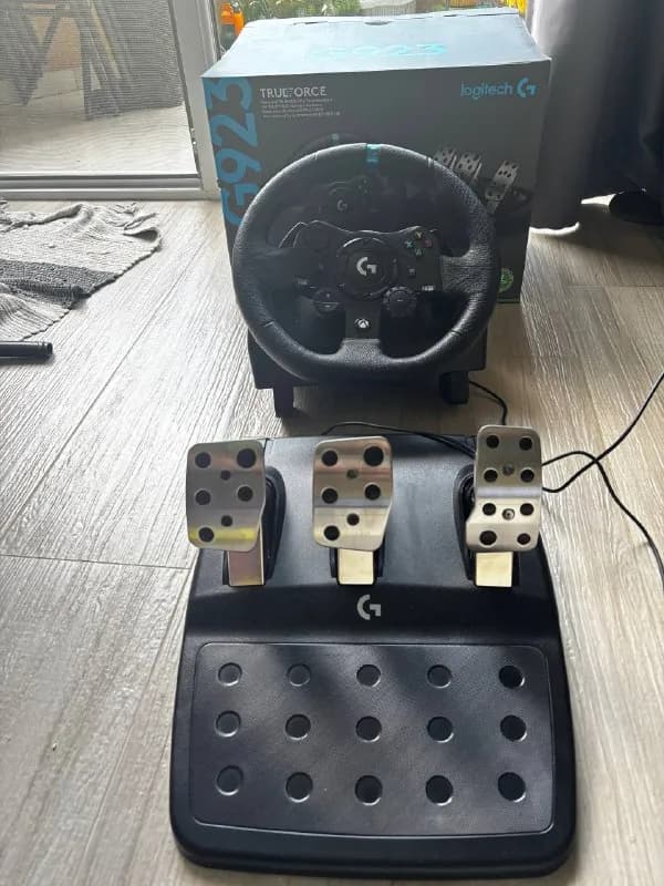 logitech g923. — Батуми — 950 ₾