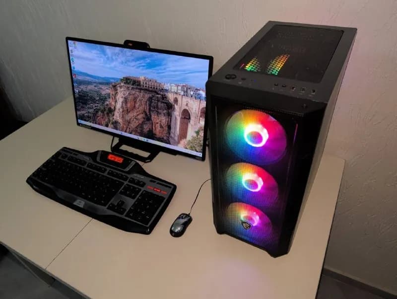 RGB-подсветкой — Отличное состояние! — Батуми — 899 ₾