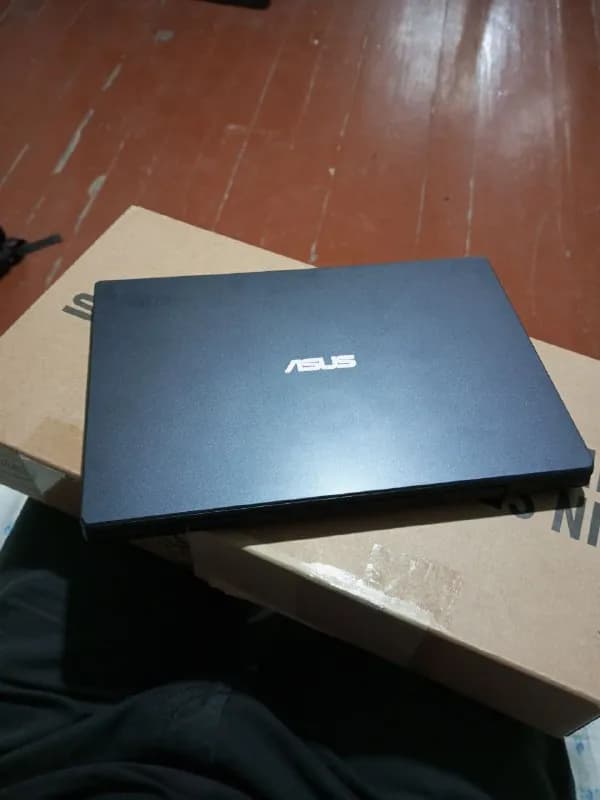ASUS L210. 11,6 64gb ssd 4gb ddr4. есть слот под m2 nvme 500gel пишите!!! — Тбилиси — 500 ₾