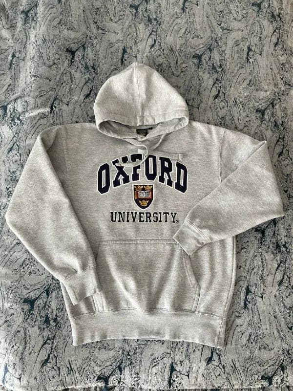 Oxford University — Батуми — 35 ₾