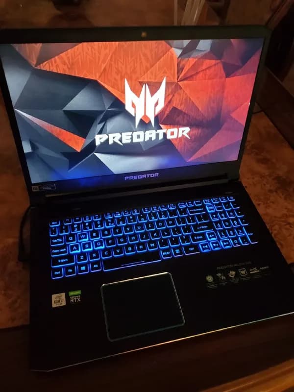 Acer Predator Helios 300, состояние отличное, батарею держит около 2.5 часов🔥 — Тбилиси — 3 600 ₾