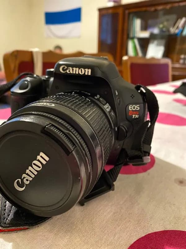 canon 650d, покупался в европе, состояние — идеальное. лежал в сумке, есть сменный аккум — Тбилиси — 325 ₾
