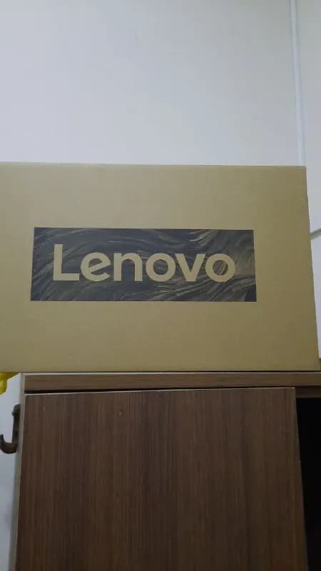 Lenovo за 1800 Lari, торг. — Тбилиси — 1 800 ₾