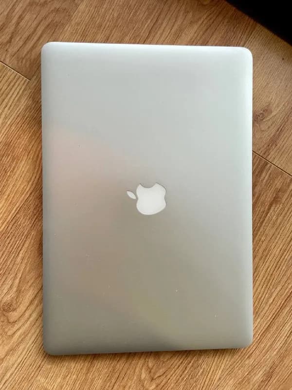 MacBook Pro — Тбилиси — 1 100 $