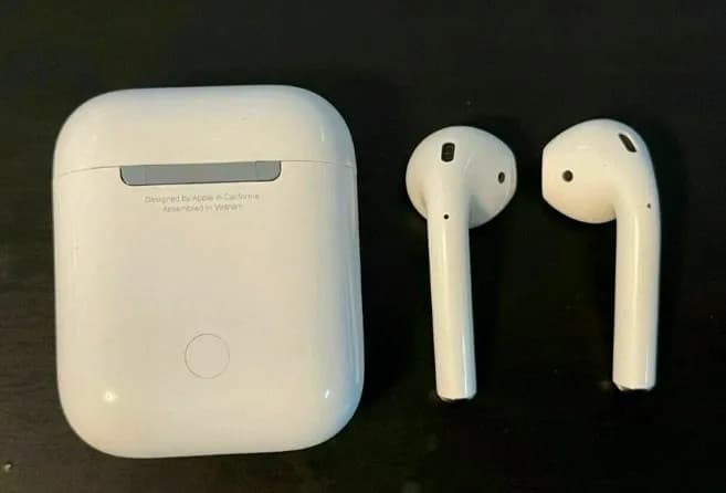 apple airpods 2 оригинал 70 лари — Батуми — 70 ₾