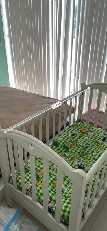 Hello everyone! We are moving and selling a wooden baby crib with mattress. Everything is clean and disassembles. $60 — Тбилиси — 60 $