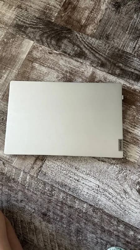 Lenovo IdeaPad 5 15IIL05 81YK00GDRE в отличном состоянии. Зарядное кмплектное, мышь и коврик в подар — Тбилиси — 650 ₾