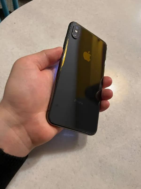 iPhone XS max идеальное состояние без вмятин и царапин. Все подробности на фото. 750 лари срочно — Тбилиси — 750 ₾
