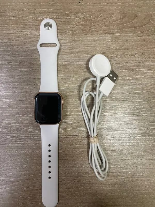 Apple Watch SE 40 mm — Тбилиси