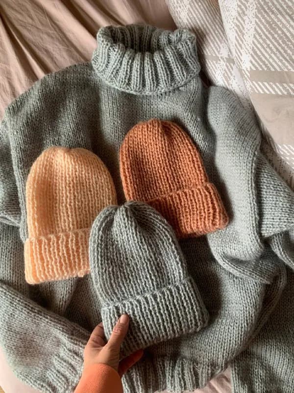 hand made свитер, унисекс, размер XL, подойдёт на рост 165-180, в составе шерсть/акрил. цена 270 лар — Тбилиси — 270 ₾