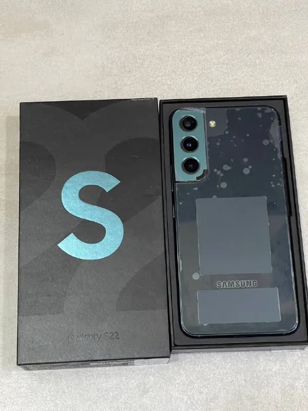 samsung galaxy s22 на 256 гигов — Тбилиси — 1 800 ₾