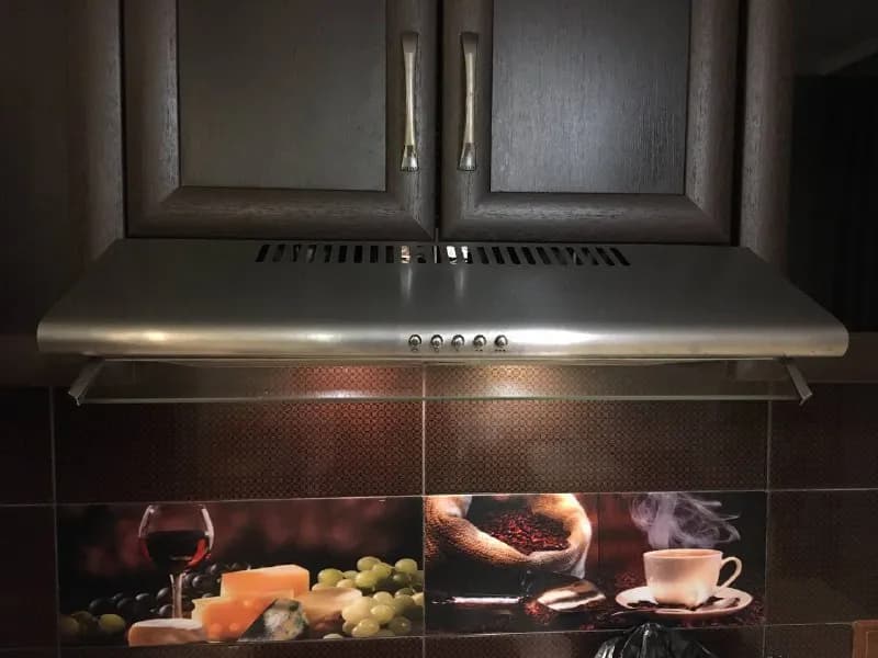 60×50×11 вытяжка — 150 лари — Тбилиси — 150 ₾
