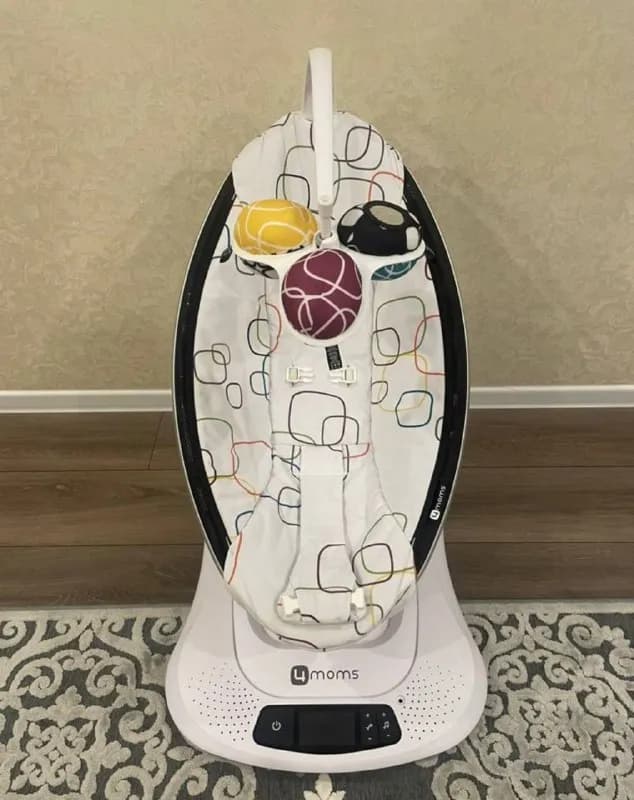 4moms mamaroo 4.0 в идеальном состоянии в полной комплектации. Имеется вкладыш для самых маленьких. — Тбилиси — 500 ₾