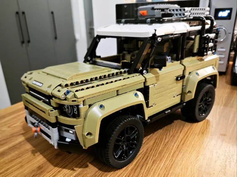 Lego 42110, Land Rover Defender. 2573 детали. — Тбилиси — 200 ₾