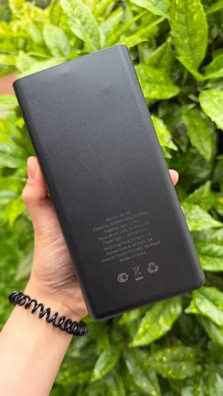 power bank на 50.000mah в пользовании был раз 10. помялся и потрепался из-за переездов. работает как — Батуми — 50 ₾