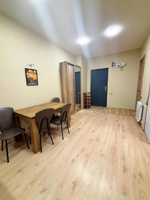 1+1 🔑 на улице — Батуми — 850 $