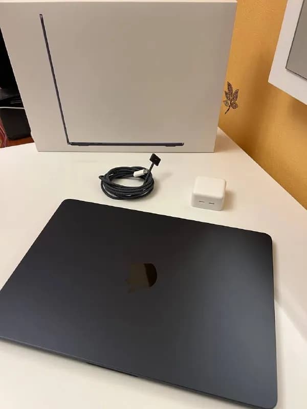 MacBook Air 13.[телефон]/256 — Тбилиси — 4 300 ₾