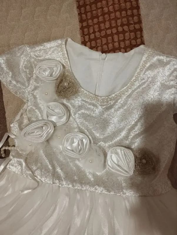 Pradam placi atlichnova kachistva paru raz adela patxodit 6-7-8 let .pradam 20 lari kupil 110 — Тбилиси — 20 ₾