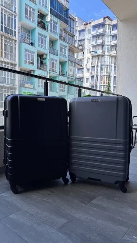 2 чемодана размера L — Батуми — 90 ₾