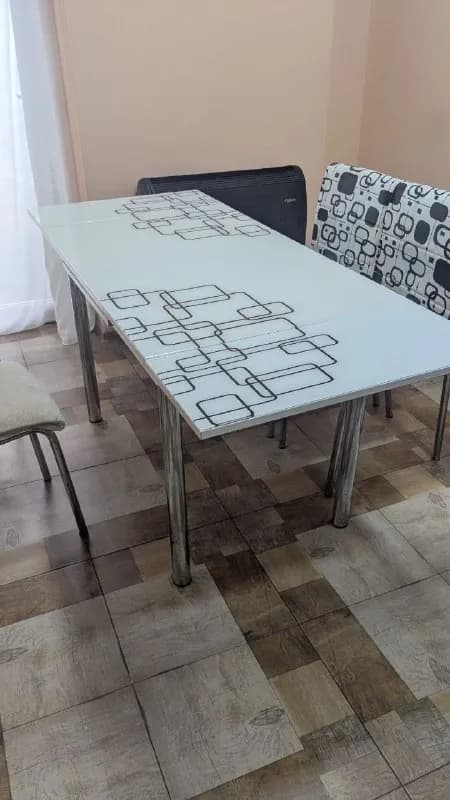 5 стульев. — Батуми — 250 ₾