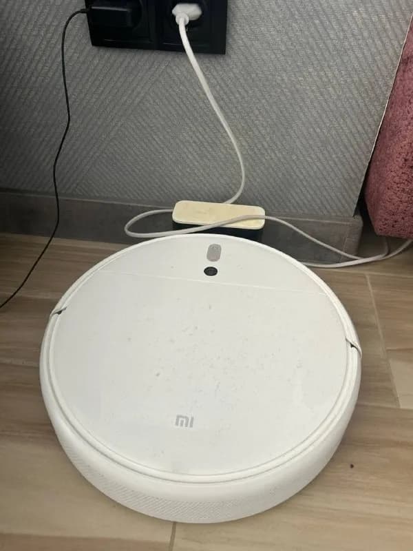 mi vacuum mop cleaner, моет и пылесосит, идеальный помощник. Аккум не работает, под замену или как д — Батуми — 250 ₾