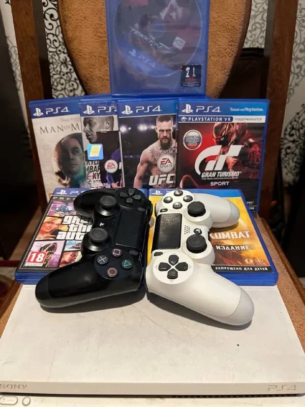 PS4 в хорошем состоянии, вместе с 7 играми! Цена 500 лари! — Батуми — 500 ₾