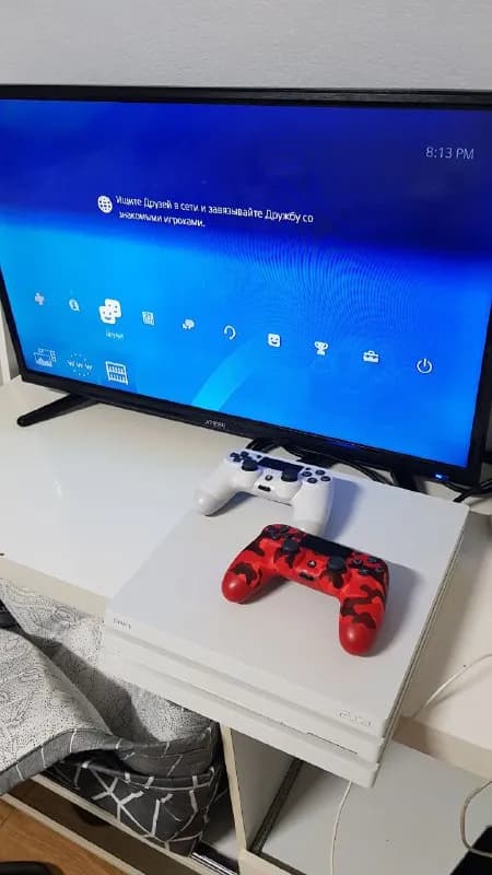 Sony playstation 4 pro 1tb, белый цвет, контроллеры оригинал оба, состояние новой — Тбилиси — 1 200 ₾