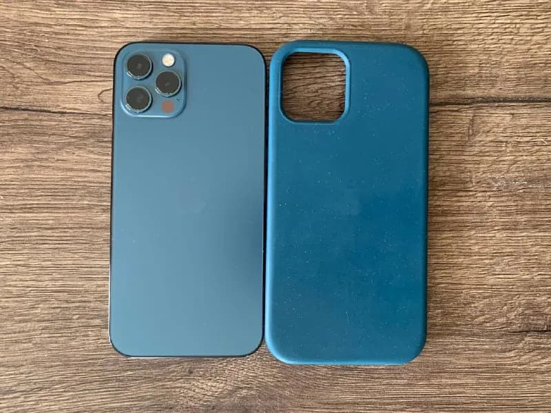 iPhone 12 Pro 128 гб в отличном состоянии, сим фри, все работает, АКБ 88%, не вскрывался — Тбилиси — 1 950 ₾