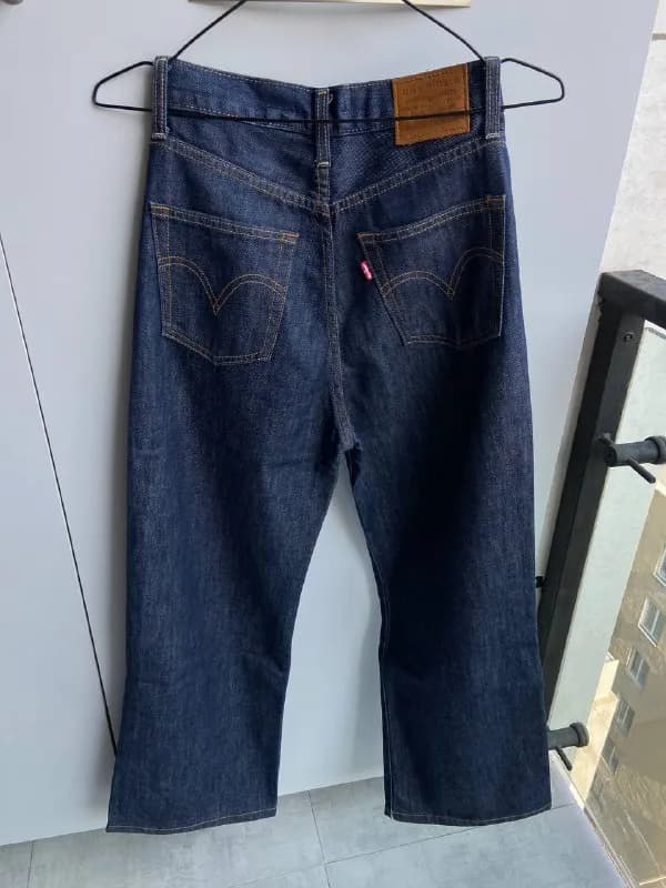 Levi’s Ribcage. Размер 26/30. Состояние 10/10. Надела 1 раз. Цена 400 gel — Тбилиси — 400 ₾